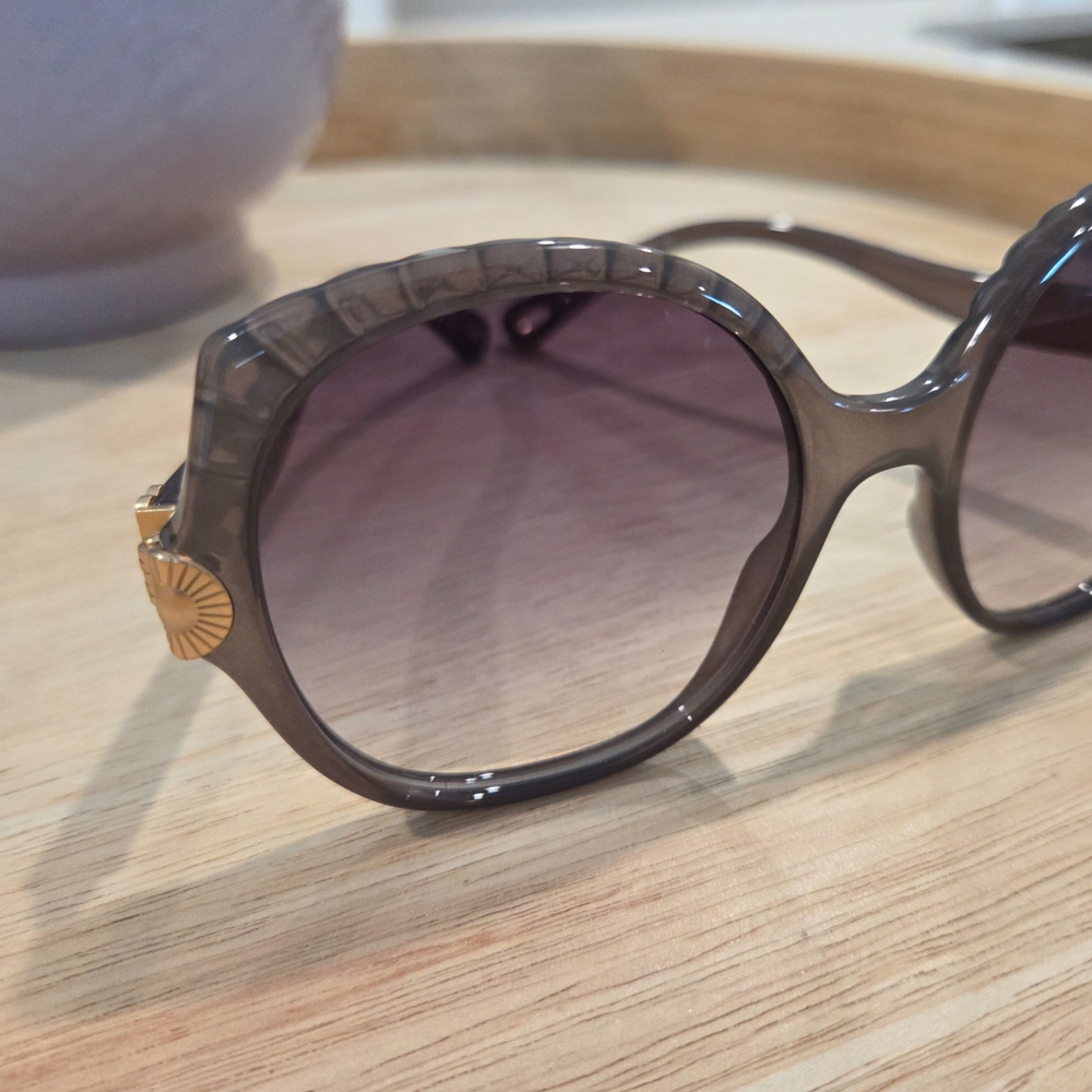 Chloé Gray Vera Sunglasses - Picture 2 of 9